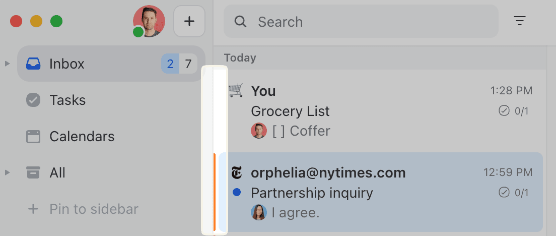 Colored border showing a shared versus private conversation